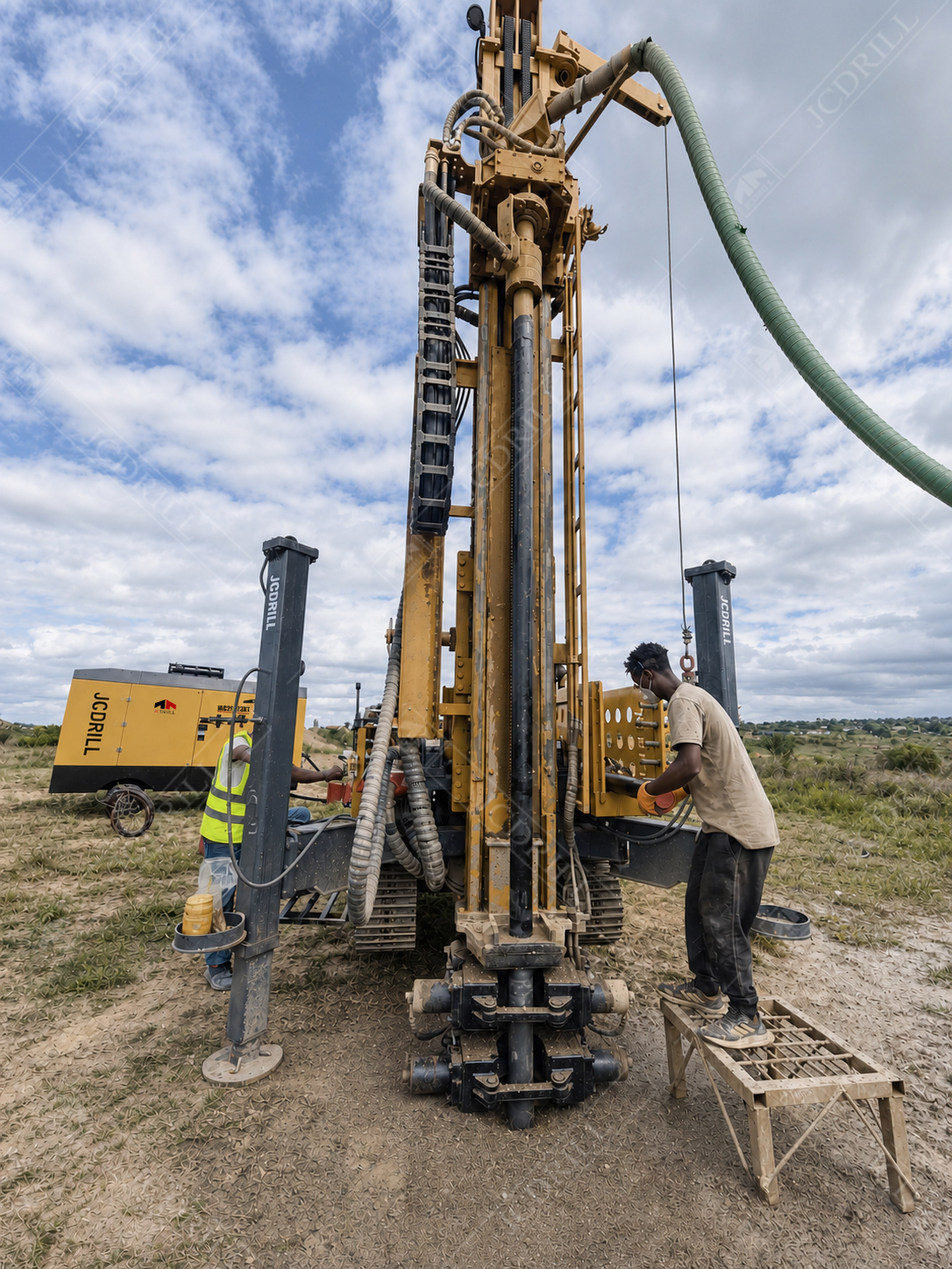 Ultimi casi aziendali La piattaforma di perforazione JRC200 DTH e RC dimostra il suo valore in Africa