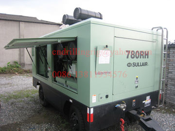 Un buon prezzo. Compressore d'aria portatile di Sullair 550RH in linea