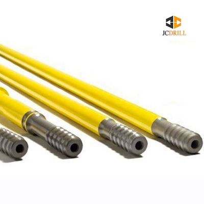 Un buon prezzo. Tore di sollevamento idraulico per la trivellazione di pozzi d'acqua con sistema di spostamento a stiro in acciaio e motore WEICHAI DEUTZ 256KW in linea